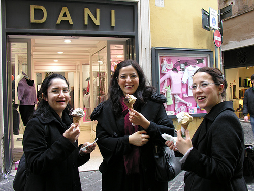 Un viaggio ideale attraverso i quartieri romani -  La sera a Roma