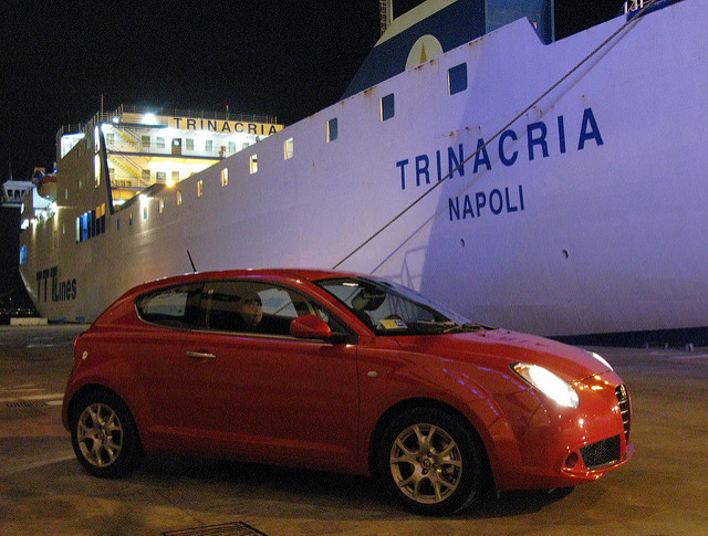 Auto a noleggio a Napoli.jpg