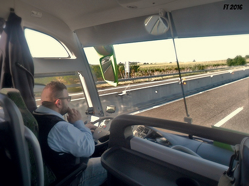 Autobus  Bari-Trasporto disabili e anziani Bari.jpg